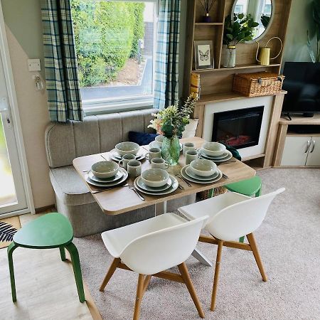 The Sanctuary Holiday Home - Escape The Ordinary Knaresborough Eksteriør billede