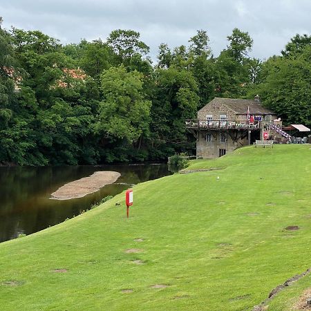 The Sanctuary Holiday Home - Escape The Ordinary Knaresborough Eksteriør billede