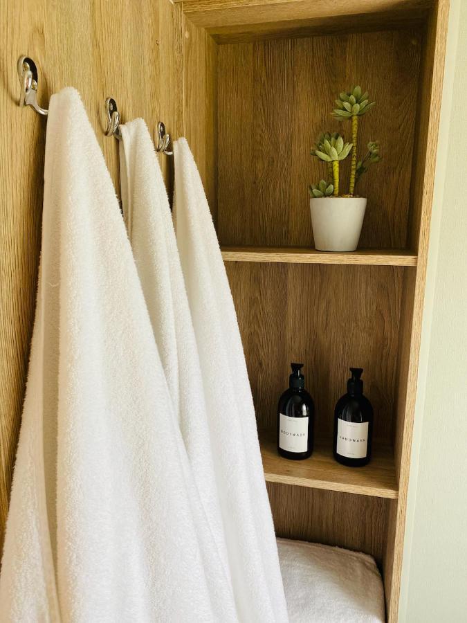The Sanctuary Holiday Home - Escape The Ordinary Knaresborough Eksteriør billede
