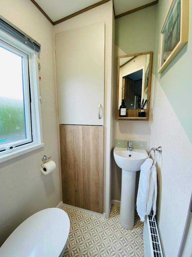 The Sanctuary Holiday Home - Escape The Ordinary Knaresborough Eksteriør billede